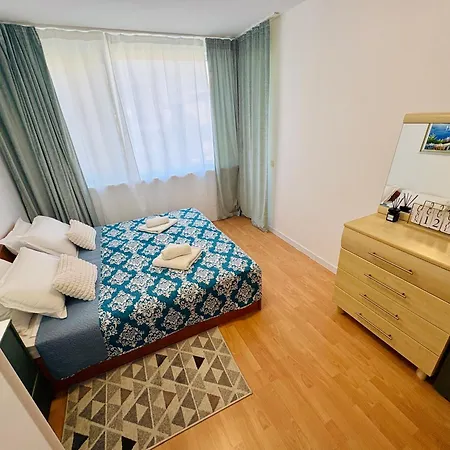 Nessebar Family - Large Terrace, Pools شقة ساني بيتش
