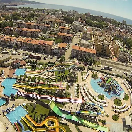 Nessebar Family - Large Terrace, Pools شقة ساني بيتش