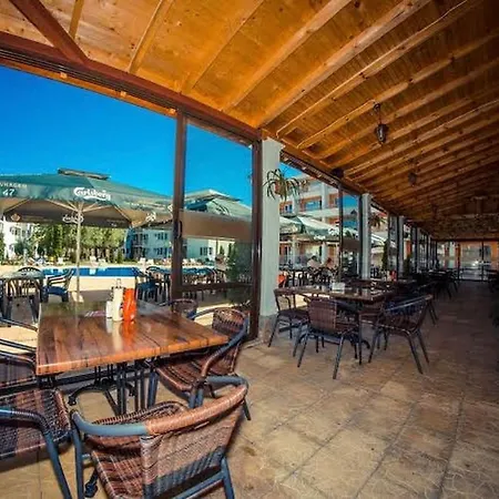 شقة Nessebar Family - Large Terrace, Pools *
